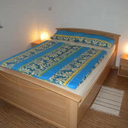 4 * Ližnjan